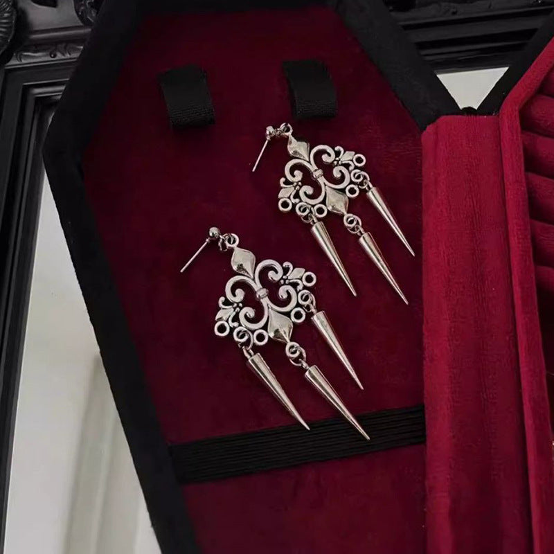 Long Tassel Ear Hooks With A Minimalist High-end Light-luxury And Vintage Vibe