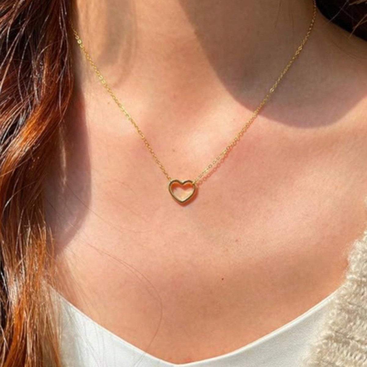 Fashionable Minimalist Hollowed-out Heart Necklace For Women With A Niche Design